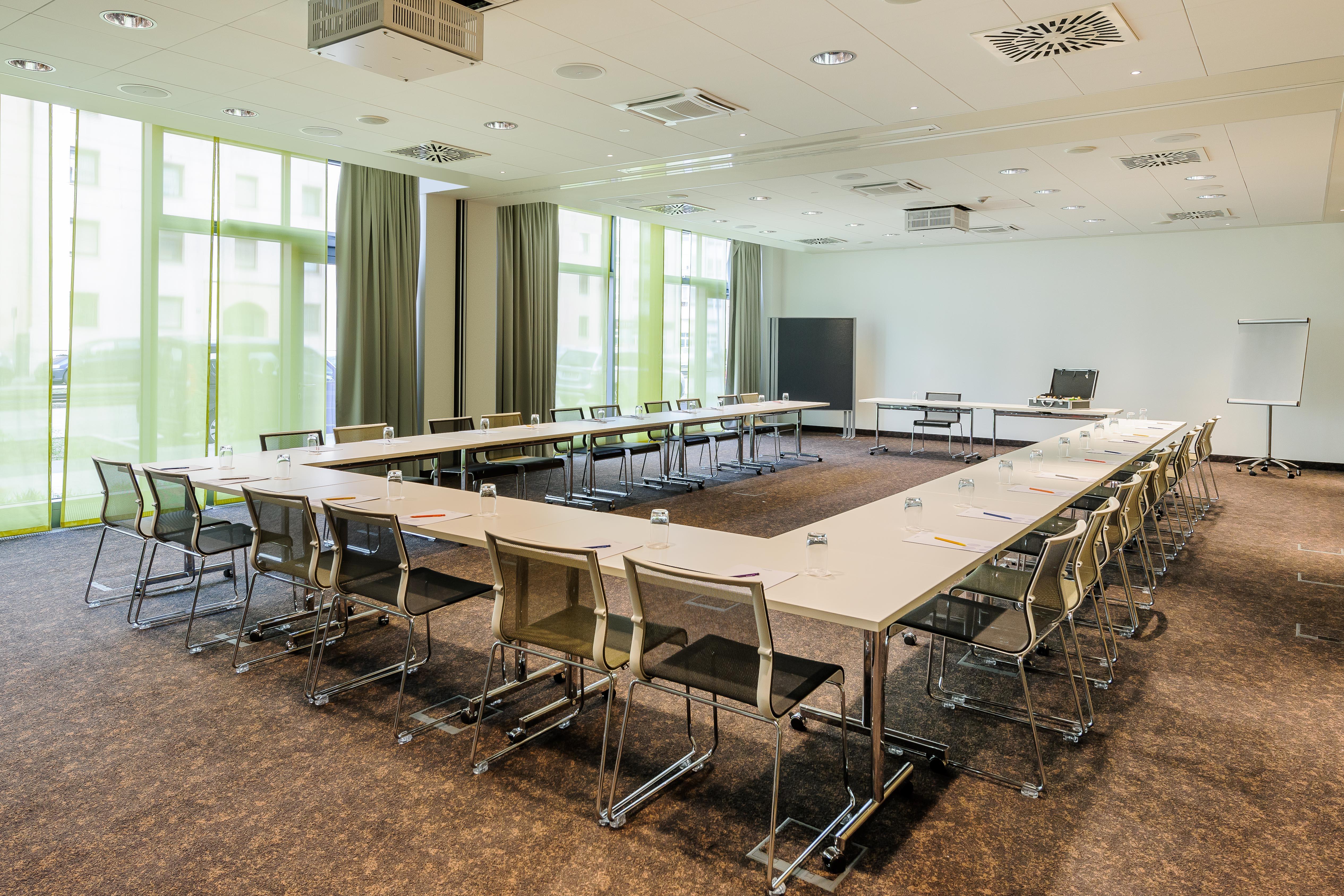 Novotel Arnulfpark 4*